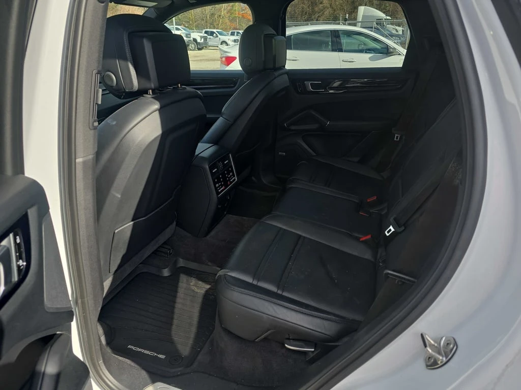 Porsche Cayenne AWD  CARFAX | Mobile.bg   12