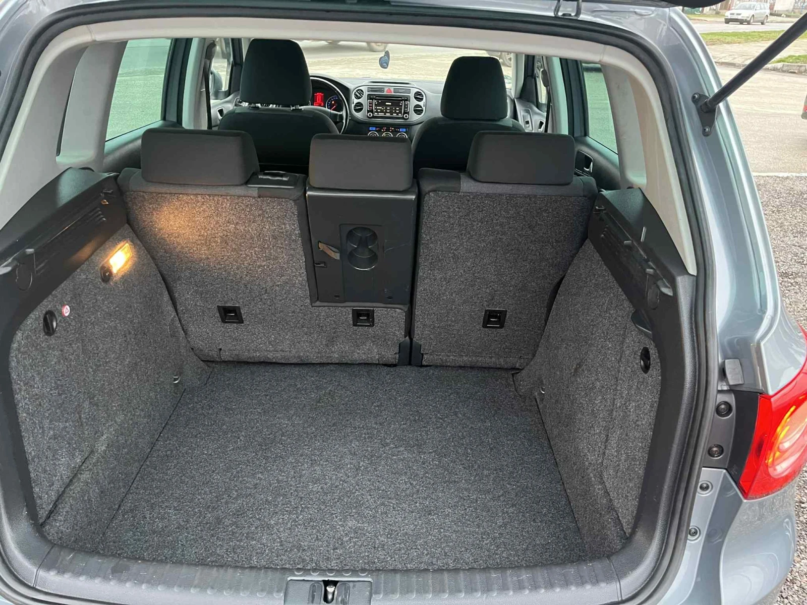 VW Tiguan Sport & Style 4X4 | Mobile.bg   11