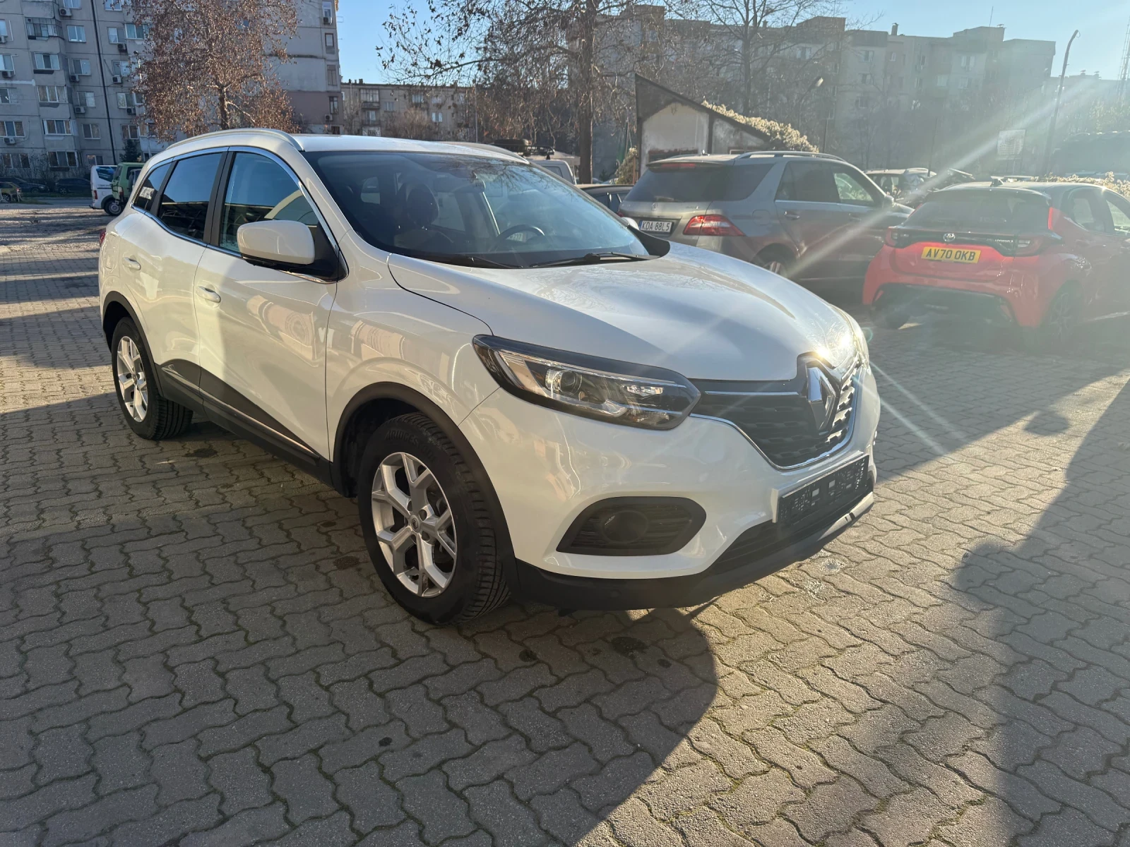 Renault Kadjar 1.5 DCI, Automatic, Keyless, Navi - изображение 2