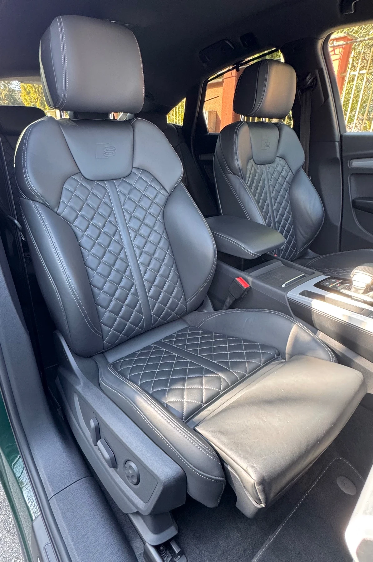 Audi SQ5 SPORTBACK \HEADUP\KEYLESS\ПЕЧКА\ВЪЗДУХ, снимка 12 - Автомобили и джипове - 53829684