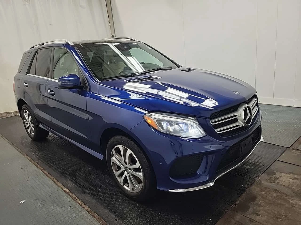 Mercedes-Benz GLE 400 �������� * ���� * KEYLESS * CARFAX | Mobile.bg � ����������� 2