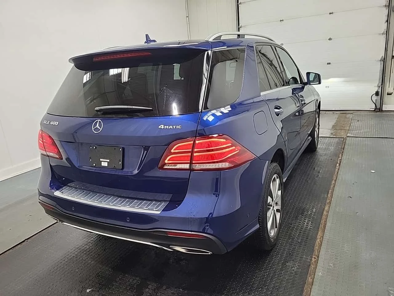 Mercedes-Benz GLE 400 �������� * ���� * KEYLESS * CARFAX | Mobile.bg � ����������� 3