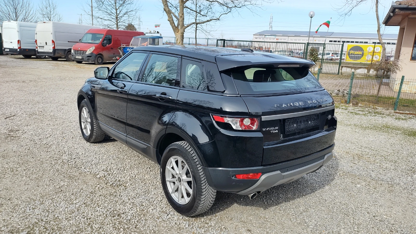 Land Rover Evoque Кожа/ 2.2d/150kc/Автом., снимка 4 - Автомобили и джипове - 54630671