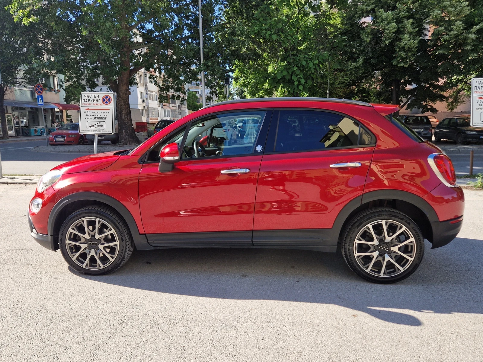 Fiat 500X 4x4 автоматик / кожа / сервизна история