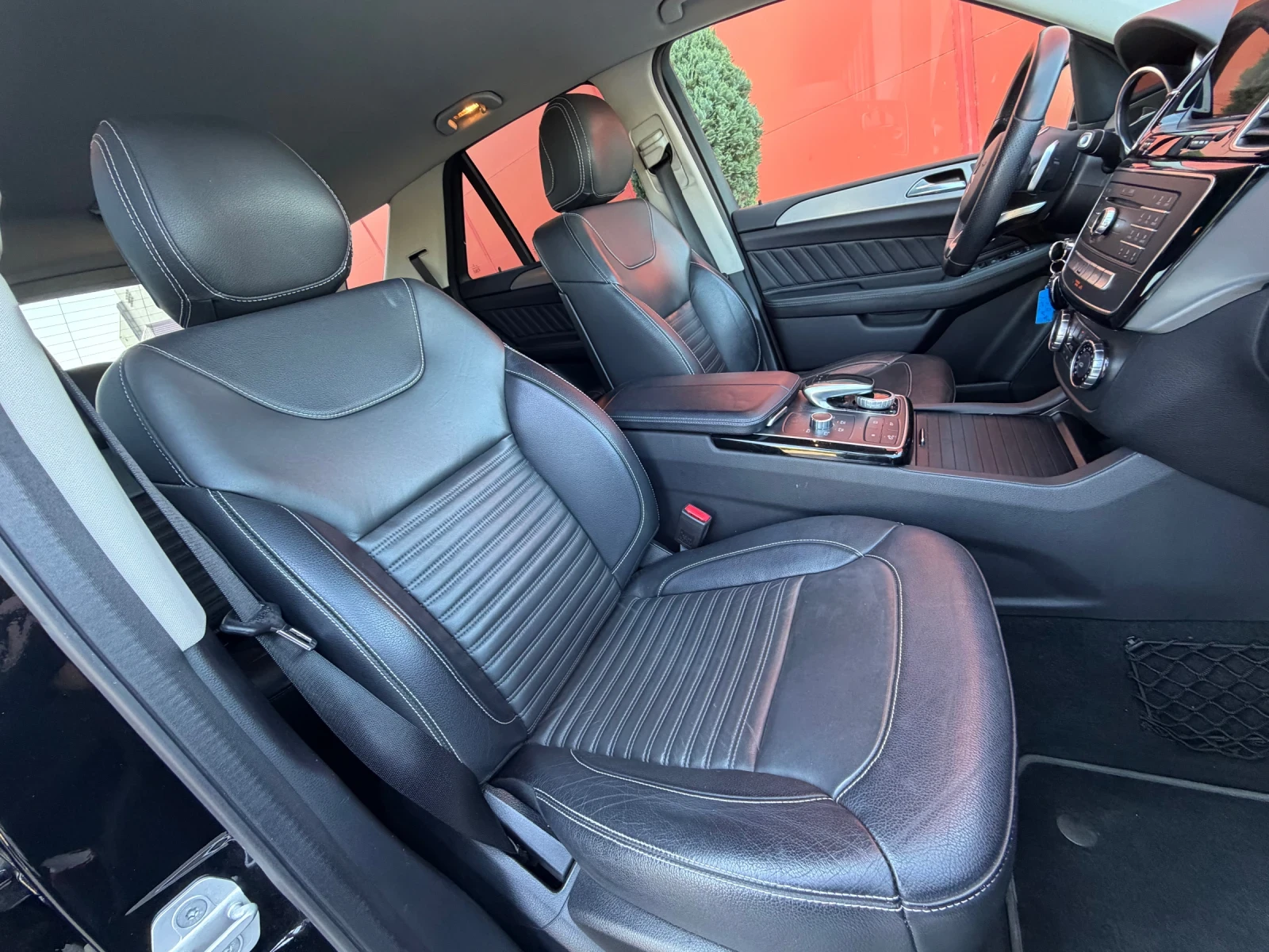 Mercedes-Benz GLE 350 AMG* 9G* LED* , снимка 9 - Автомобили и джипове - 55229619