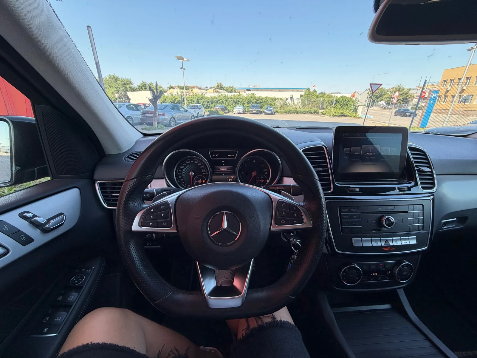 Mercedes-Benz GLE 350 AMG* 9G* LED* , снимка 13 - Автомобили и джипове - 55229619