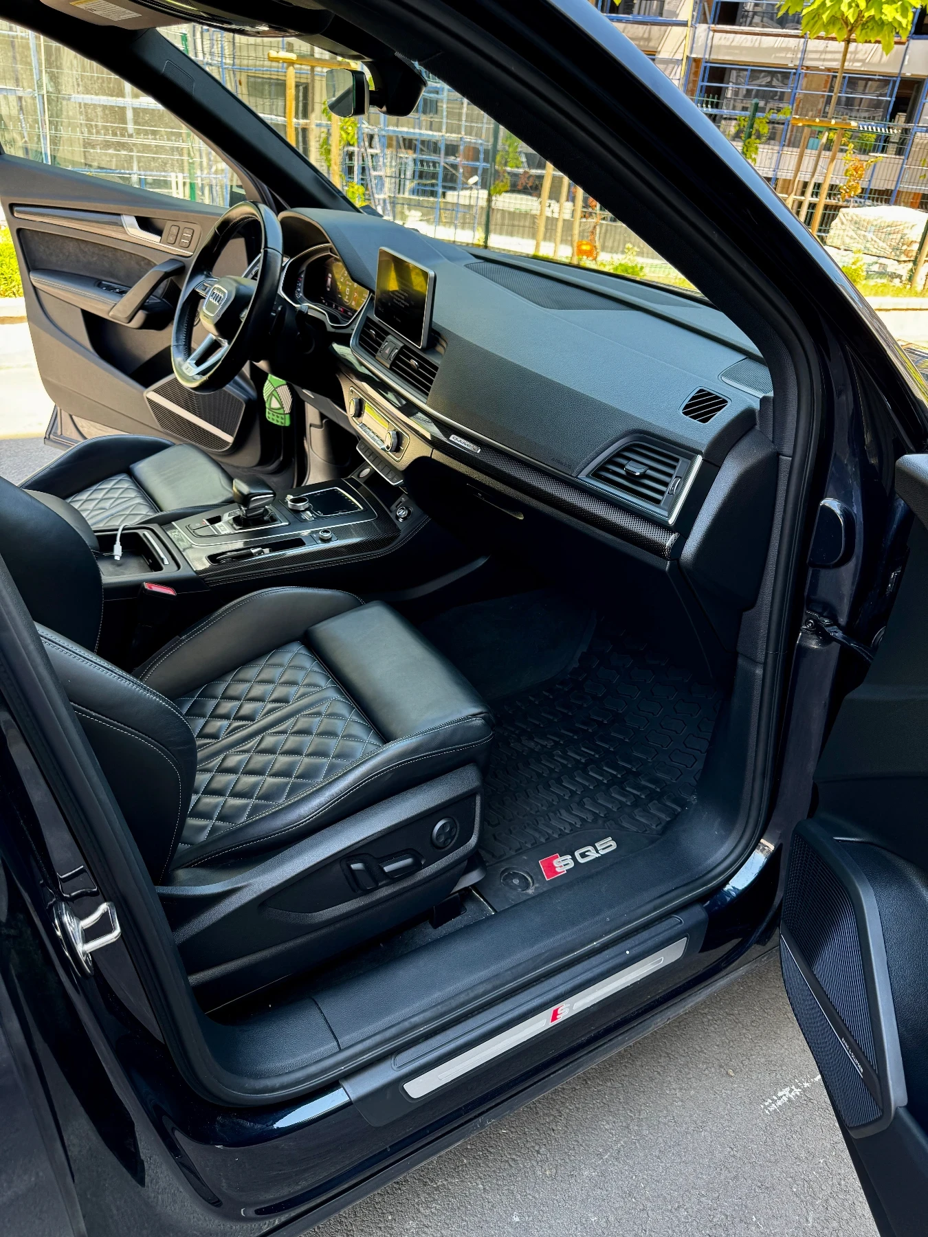 Audi SQ5 3.0 TFSI  / Панорама / 360 / B&O / Пълна история, снимка 13 - Автомобили и джипове - 55241426
