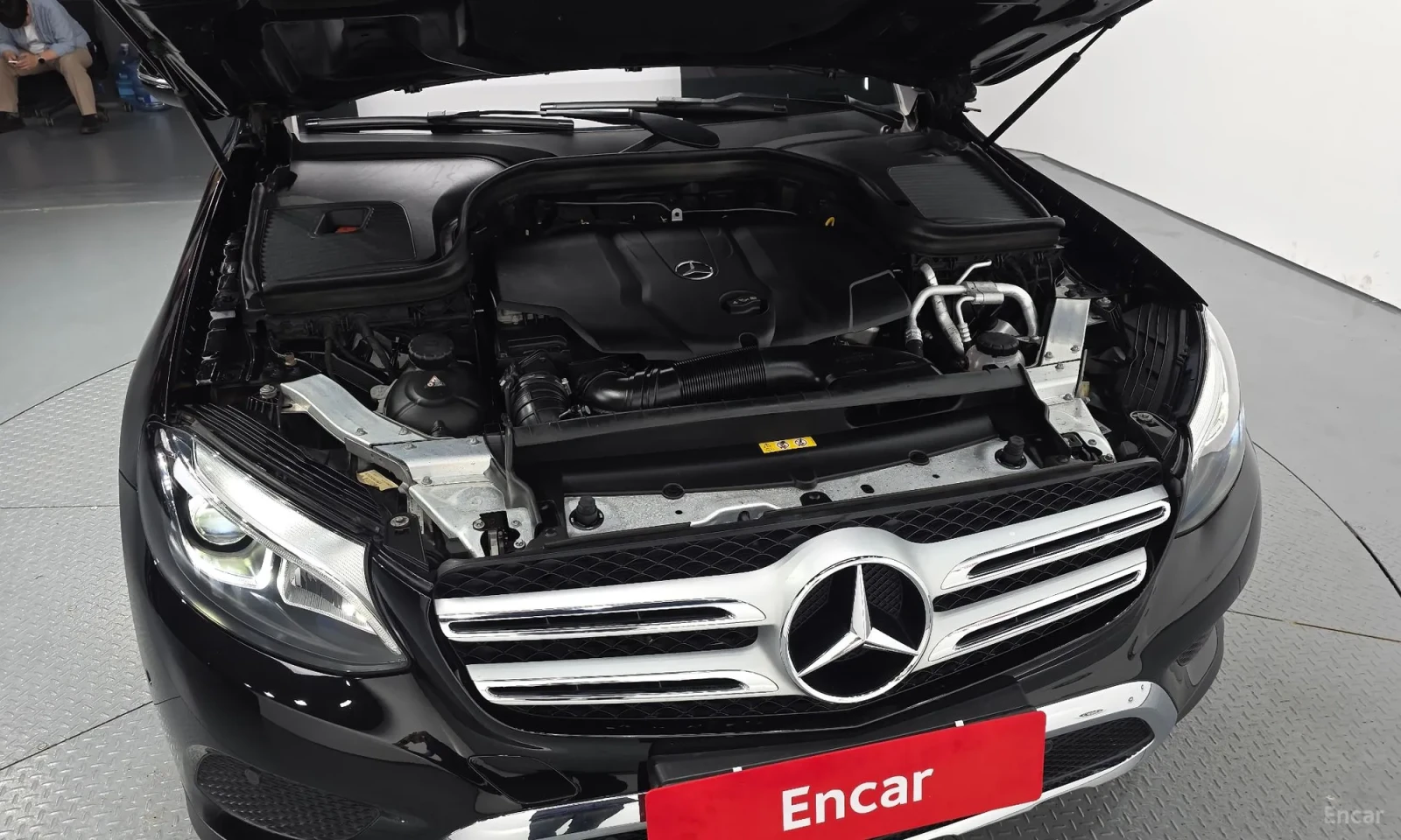 Mercedes-Benz GLC 220, снимка 6 - Автомобили и джипове - 55282548