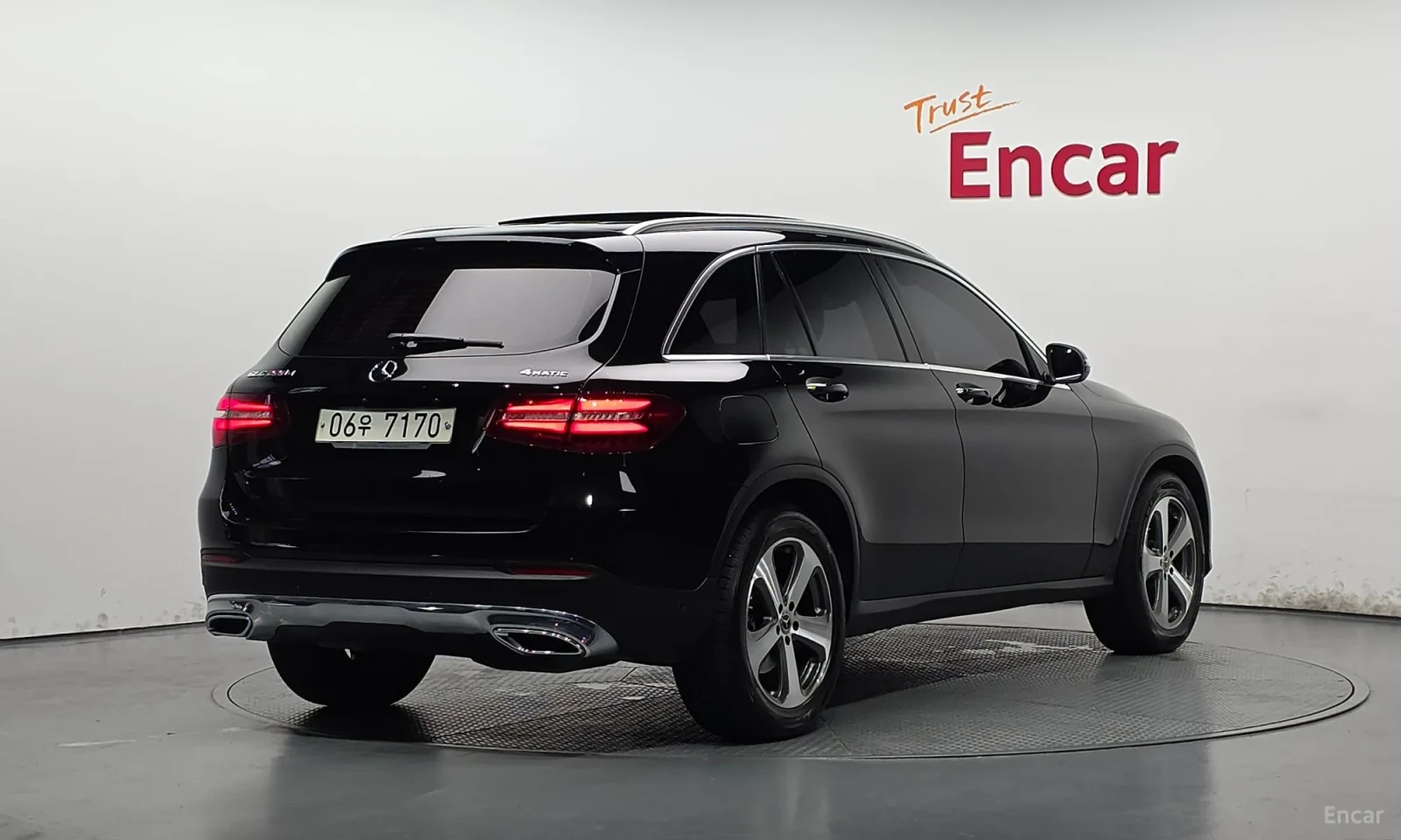Mercedes-Benz GLC 220, снимка 2 - Автомобили и джипове - 55282548