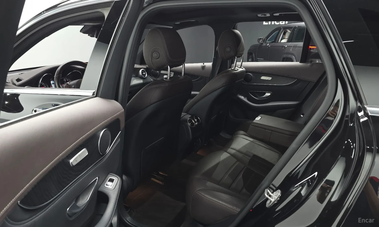 Mercedes-Benz GLC 220, снимка 12 - Автомобили и джипове - 55282548