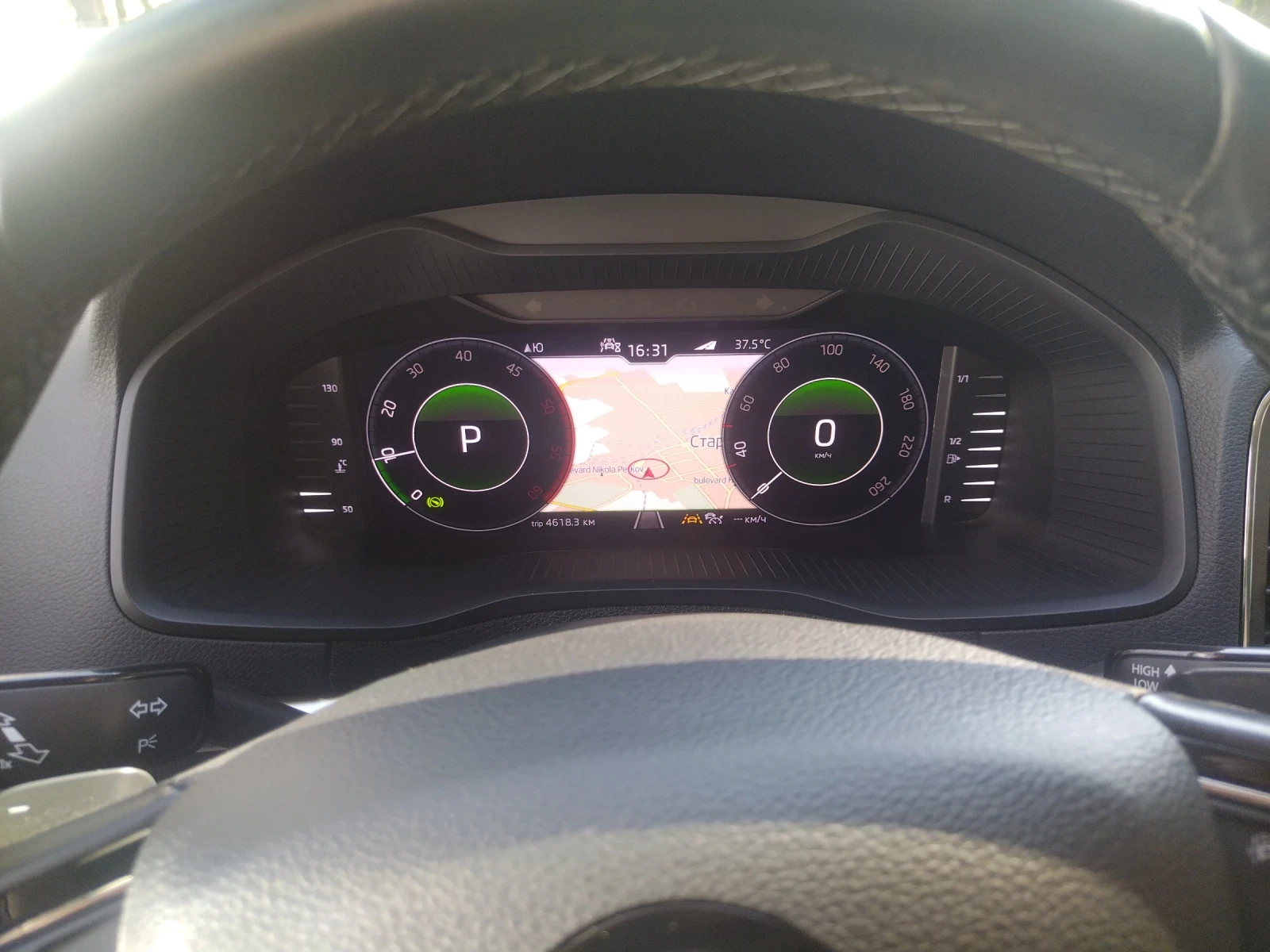 Skoda Karoq 4 х 4, снимка 14 - Автомобили и джипове - 55531888