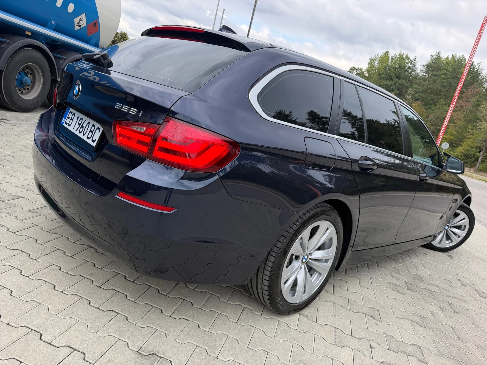 BMW 528 X DRIVE* REALNI KM* , снимка 4 - Автомобили и джипове - 55797311