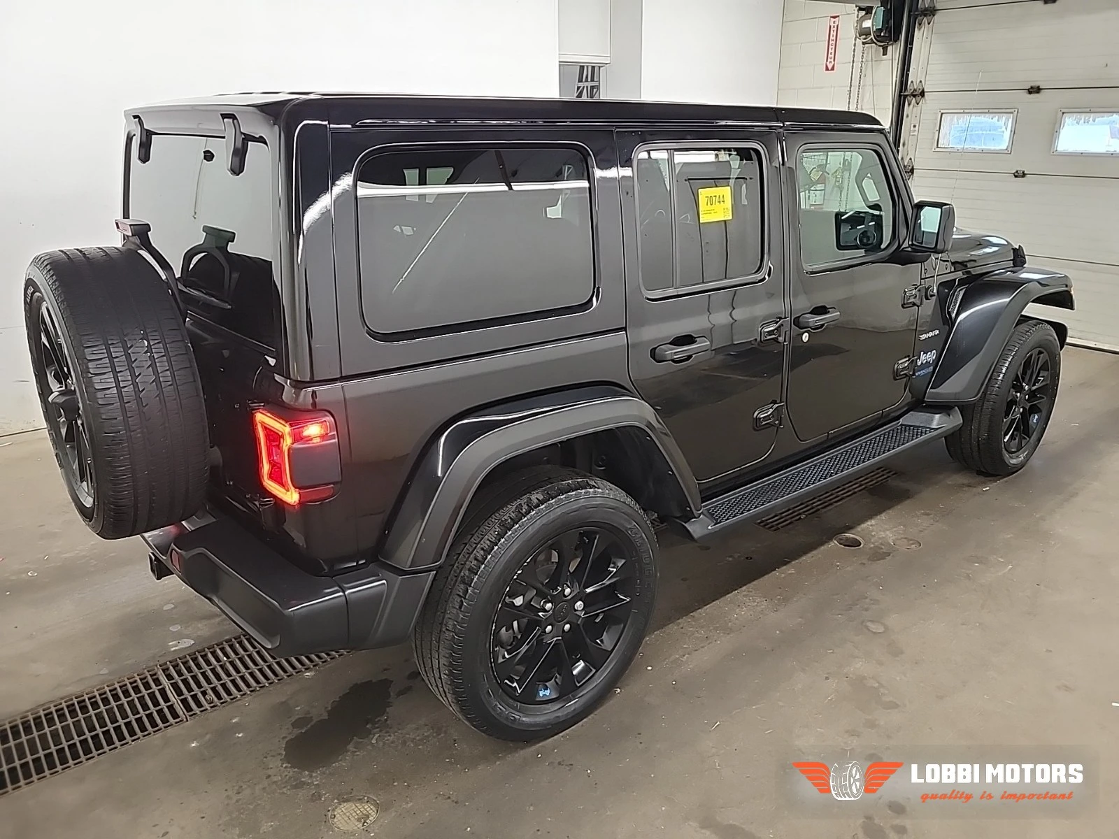 Jeep Wrangler, снимка 3 - Автомобили и джипове - 56199235