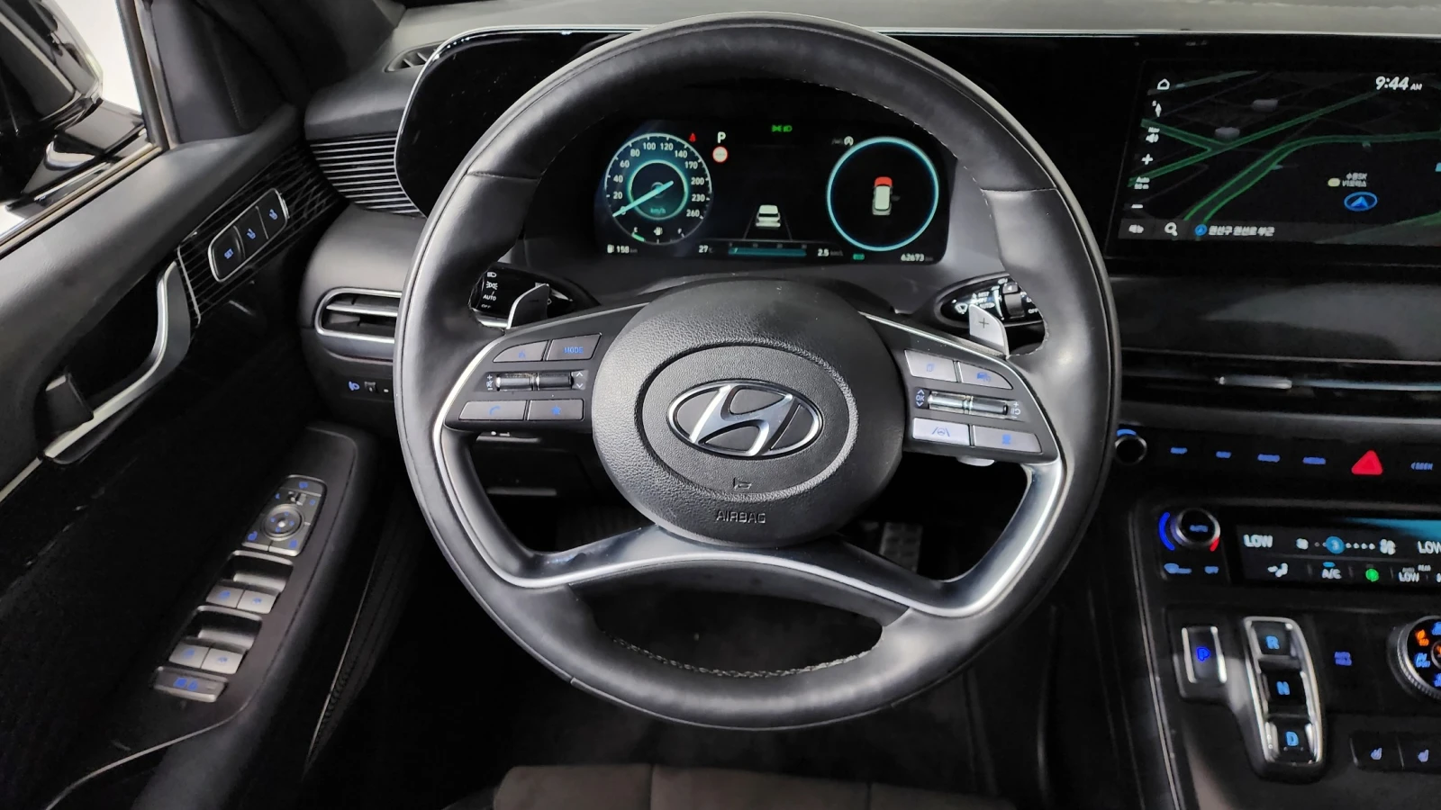Hyundai Palisade 2024 3.8 AWD* Calligraphy Black Edition* FULL, снимка 12 - Автомобили и джипове - 56199381