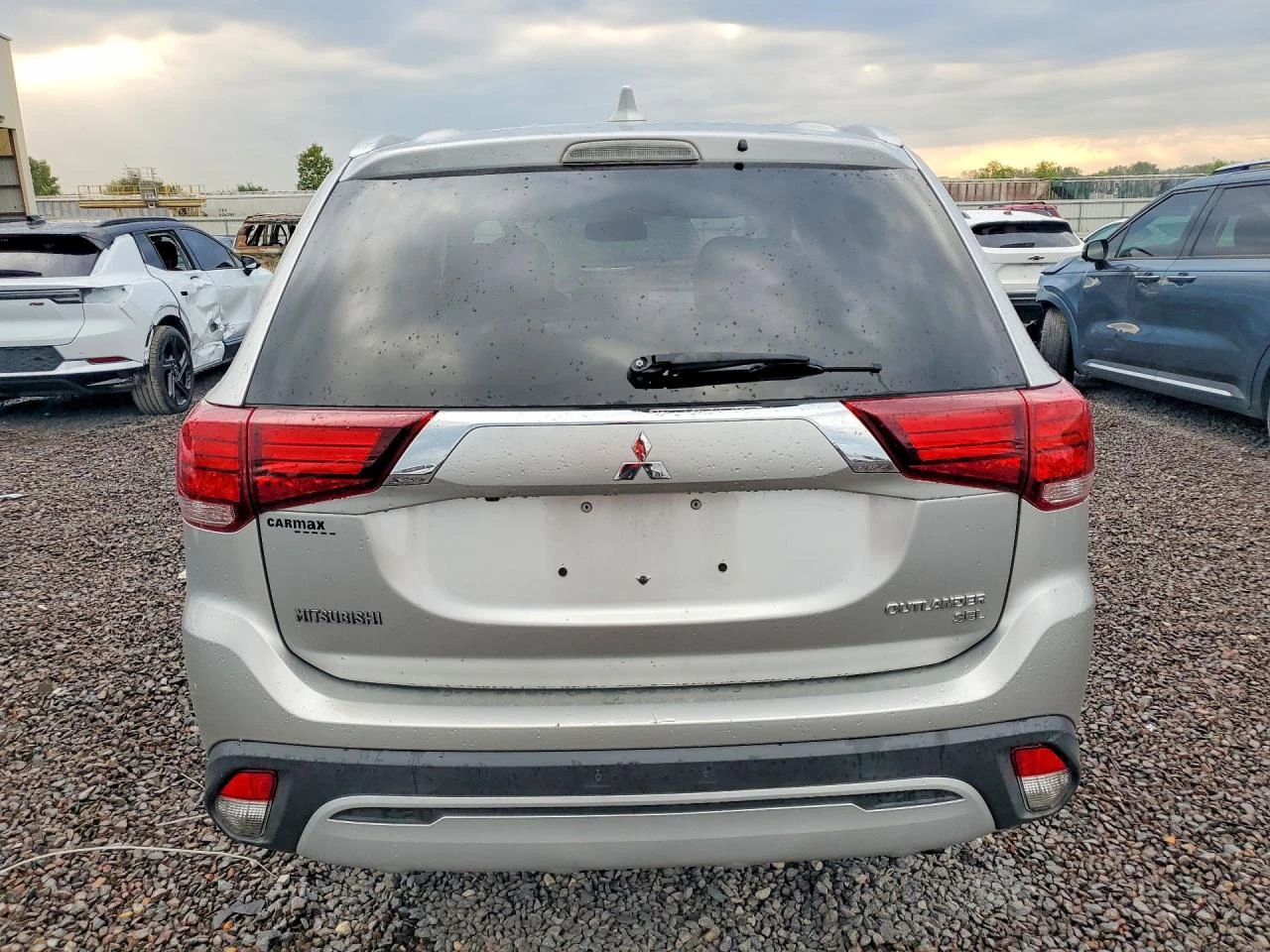 Mitsubishi Outlander 2.4l Se, снимка 6 - Автомобили и джипове - 56202875