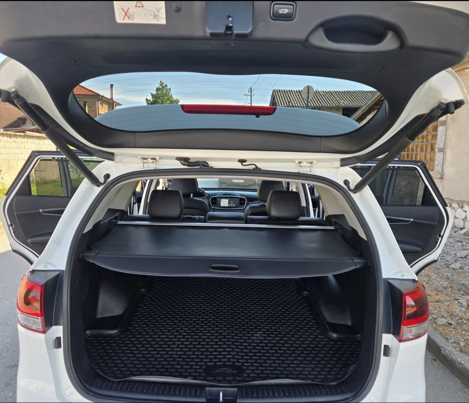 Kia Sorento FULL 2.2CRDI AWD * ���������*  FACELIFT WAZE | Mobile.bg � ����������� 10