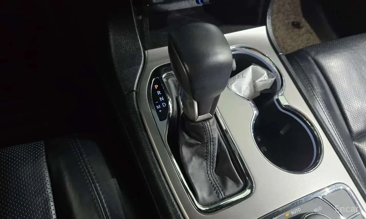Jeep Grand cherokee, снимка 9 - Автомобили и джипове - 56716699