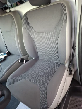 Opel Vivaro Топ състояние! Реални 270км, снимка 9