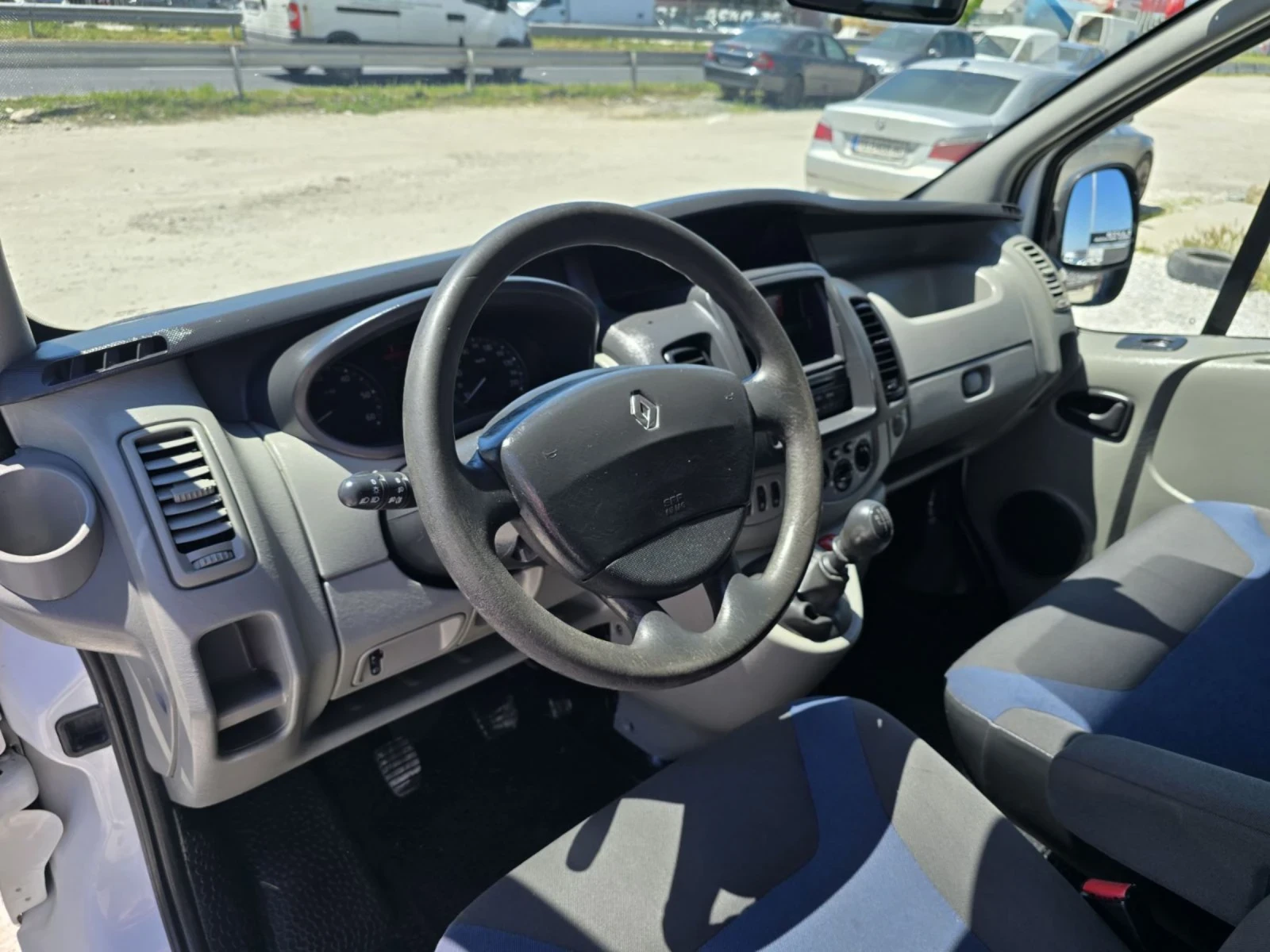 Renault Trafic 2.0dci/КЛИМА/190хкм/EUR5 - изображение 8