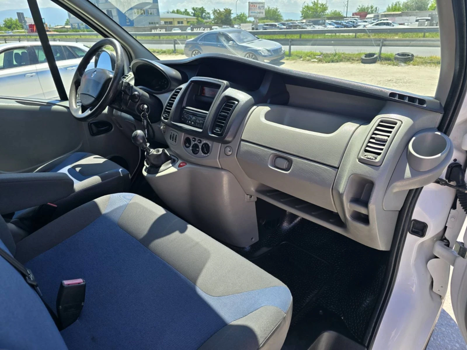 Renault Trafic 2.0dci/КЛИМА/190хкм/EUR5 - изображение 9