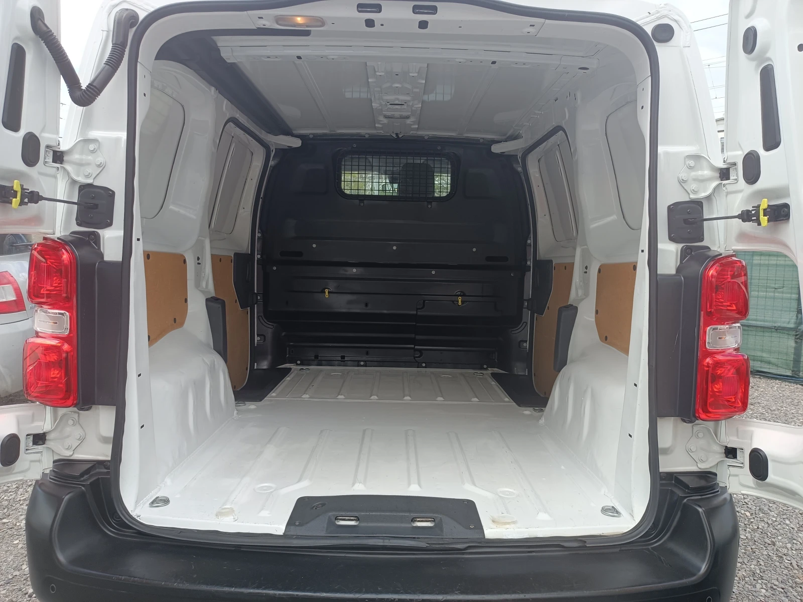 Toyota Proace 1.6D 116k.c ������ ���� -������ | Mobile.bg � ����������� 10