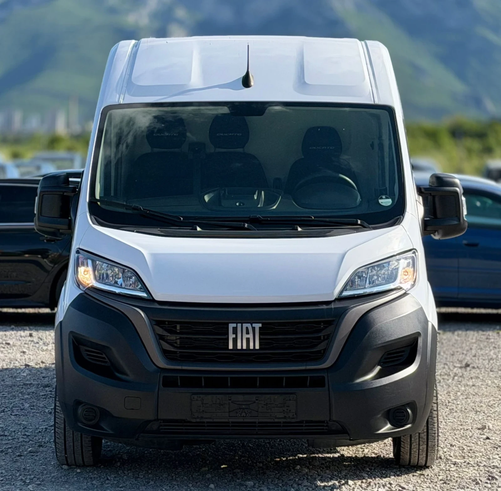 Fiat Ducato 2.2 D - 140к.c * ХЛАДИЛЕН O С + 30 C* * Като нов* , снимка 2 - Бусове и автобуси - 54544323