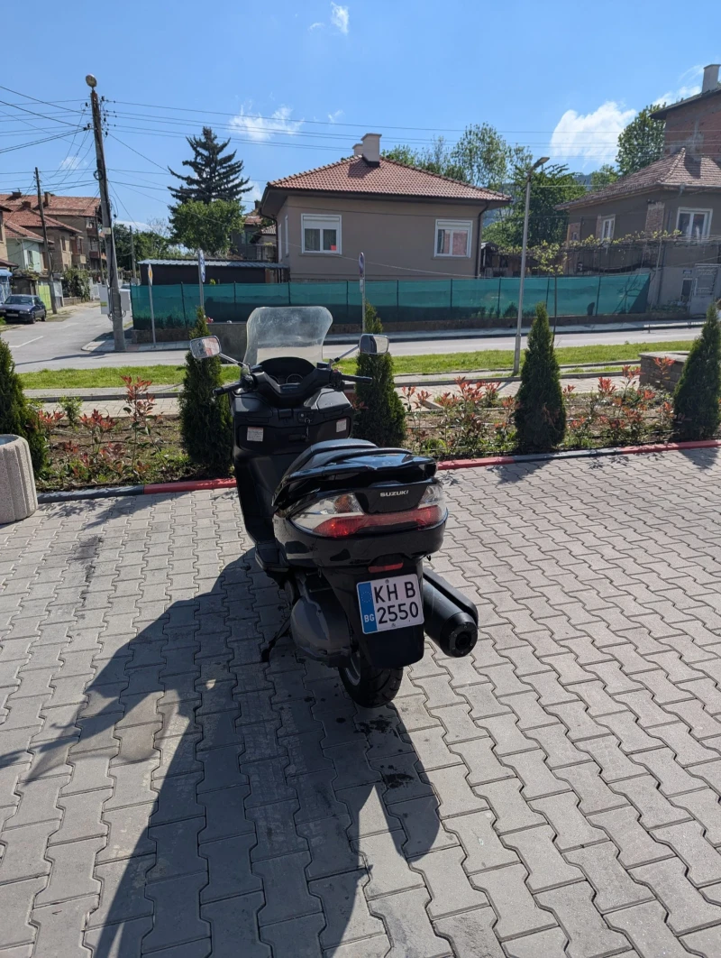 Suzuki Burgman 400, снимка 3 - Мотоциклети и мототехника - 52499549