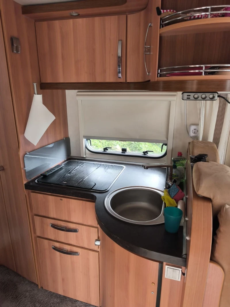 Кемпер HYMER / ERIBA 695 CL, снимка 10 - Каравани и кемпери - 52461425