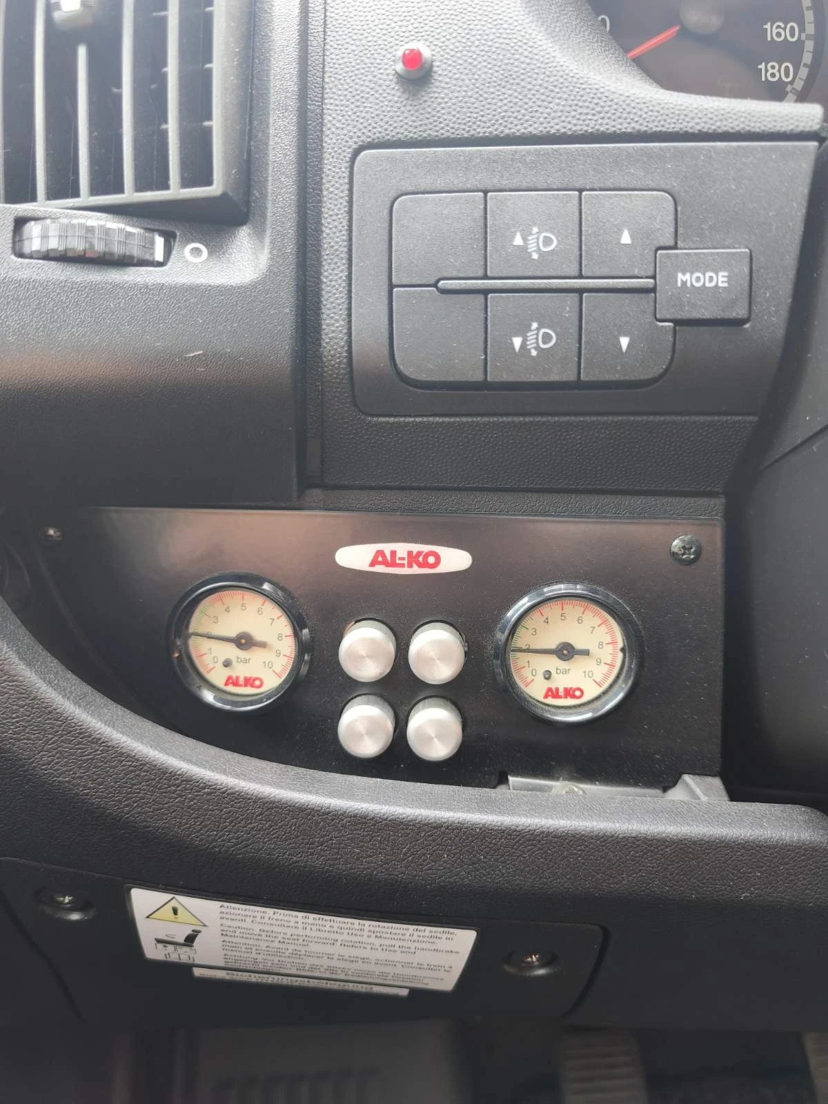 Кемпер HYMER / ERIBA 695 CL, снимка 12 - Каравани и кемпери - 53481685