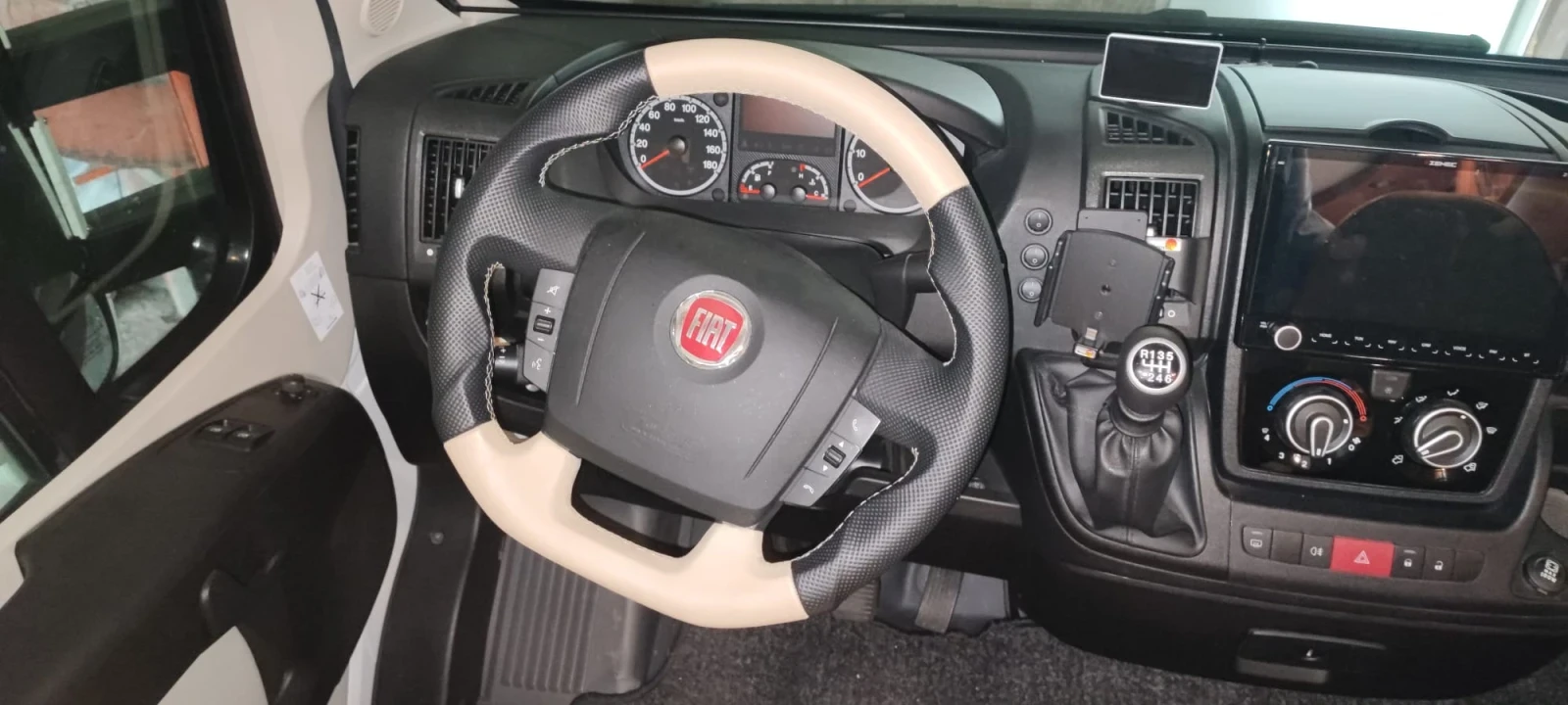 Кемпер HYMER / ERIBA 695 CL - изображение 3