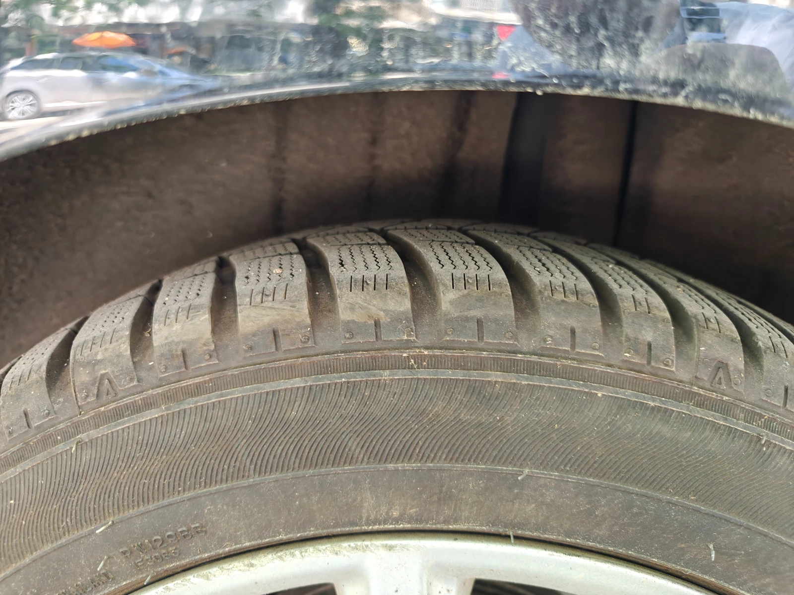 Гуми Зимни 195/55R16, снимка 6 - Гуми и джанти - 54770907
