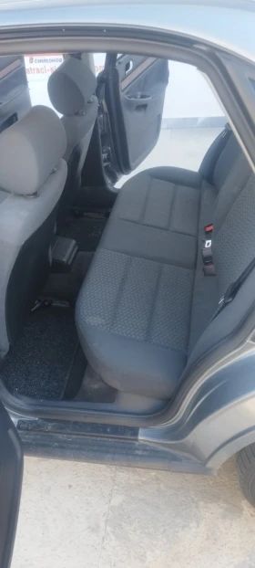 Audi A4 1.8  4?4 | Mobile.bg    4