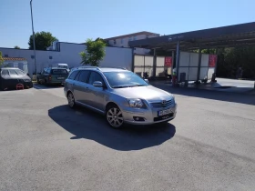 Toyota Avensis 2.0 - изображение 1