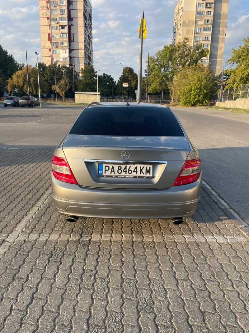 Mercedes-Benz C 320 Avantgarde, снимка 2 - Автомобили и джипове - 47436879