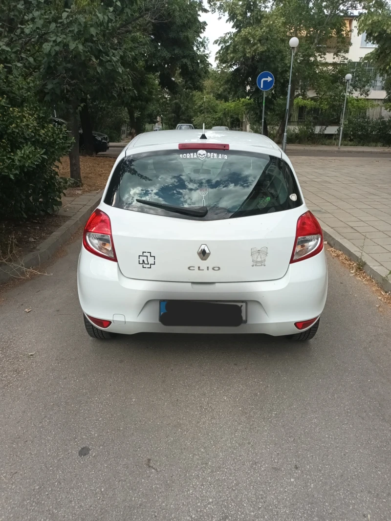 Renault Clio, снимка 4 - Автомобили и джипове - 49049509