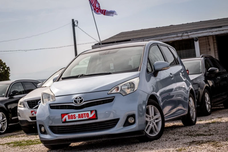 Toyota Verso S 1.3i FUL FUL!!!, снимка 1 - Автомобили и джипове - 49467263