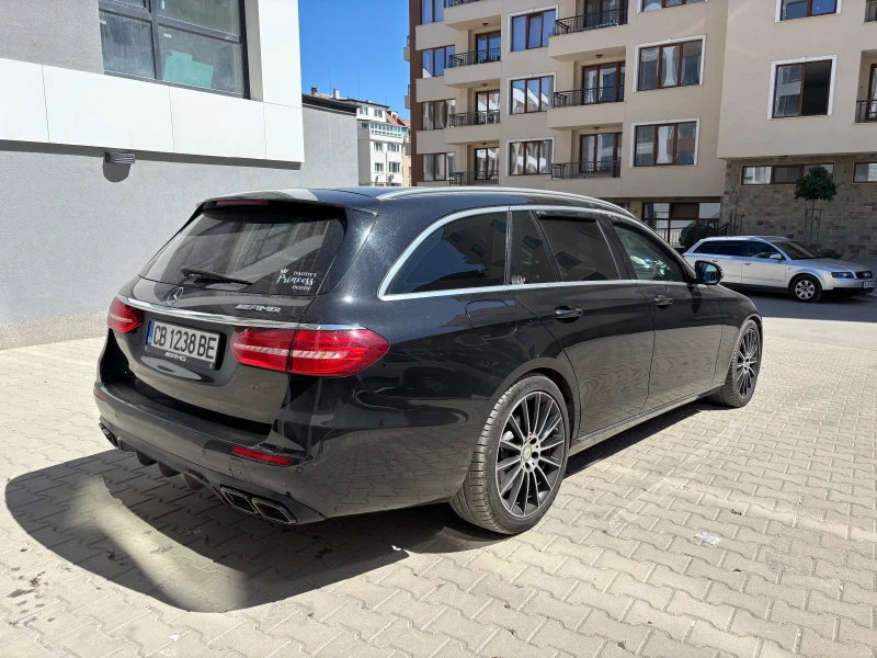 Mercedes-Benz E 220 AMG line, снимка 4 - Автомобили и джипове - 51511960