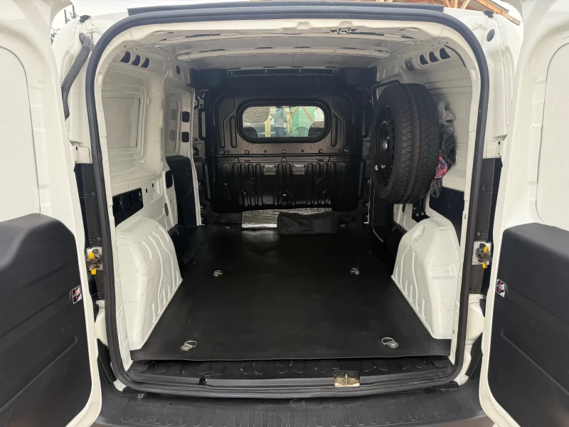 Fiat Doblo Maxi Фабричнен метан.Като нова!!!, снимка 12 - Автомобили и джипове - 52211542