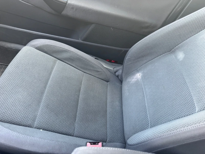 VW Golf 1.9тди, снимка 5 - Автомобили и джипове - 53235181