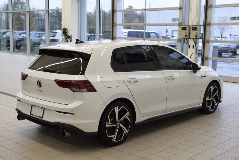 VW Golf * GTI* АвтоКреди* (ЦЕНА ДО БГ), снимка 7 - Автомобили и джипове - 53080346