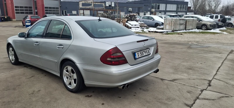 Mercedes-Benz E 270 2.7 CDI Avangard, снимка 3 - Автомобили и джипове - 53342269