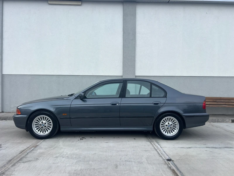 BMW 520 УНИКАТ..!!!, снимка 3 - Автомобили и джипове - 53419026