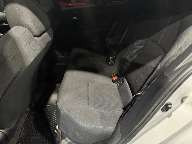 Toyota Corolla SE FWD, снимка 15 - Автомобили и джипове - 53451770