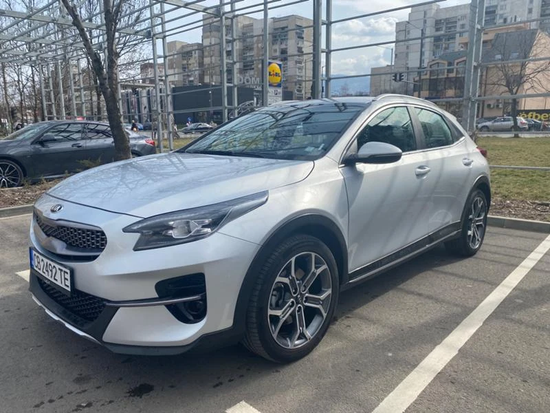 Kia XCeed 1.0 TGDI, снимка 1 - Автомобили и джипове - 36275958