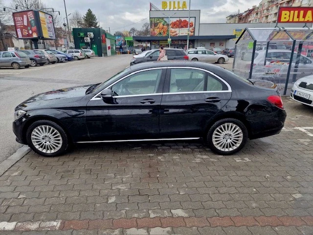 Mercedes-Benz C 180, снимка 6 - Автомобили и джипове - 53622101