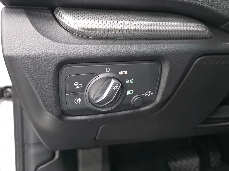 Audi A3 RS Pack * Keyless* Start/Stop* Blind Spot* Подгрев, снимка 15 - Автомобили и джипове - 54331652