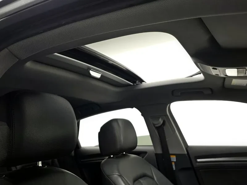 Audi A3 RS Pack * Keyless* Start/Stop* Blind Spot* Подгрев, снимка 14 - Автомобили и джипове - 54331652