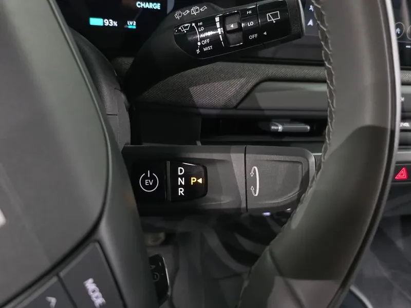 Kia EV3 2WD AIR, снимка 9 - Автомобили и джипове - 54997294