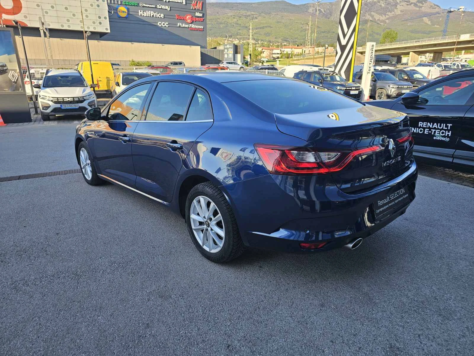 Renault Megane 1.3 TCe 140 EDC - изображение 4