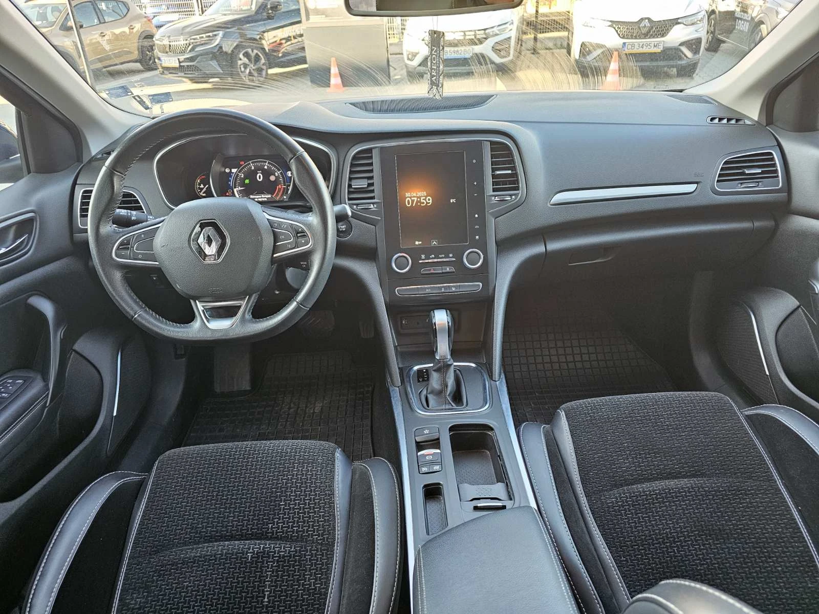 Renault Megane 1.3 TCe 140 EDC - изображение 7